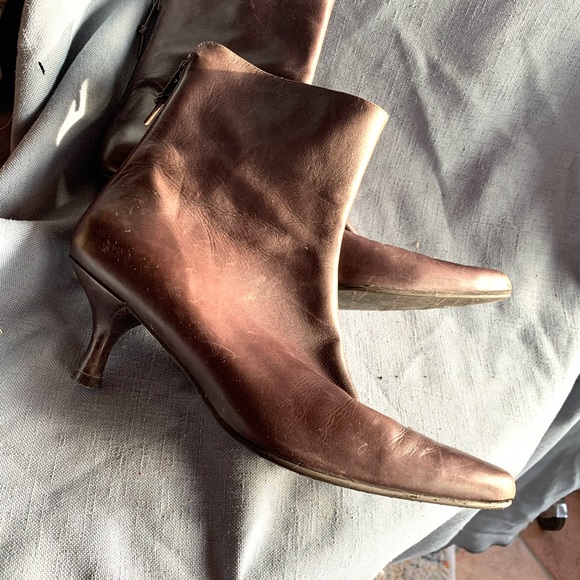 Stuart Weitzman soft leather back zip brown boots - Picture 4 of 6